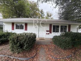 1001 E Voorhees St #W - Photo 1 of 1