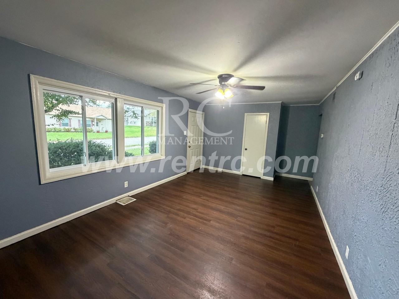 1001 E Voorhees St #W - Photo 7 of 12