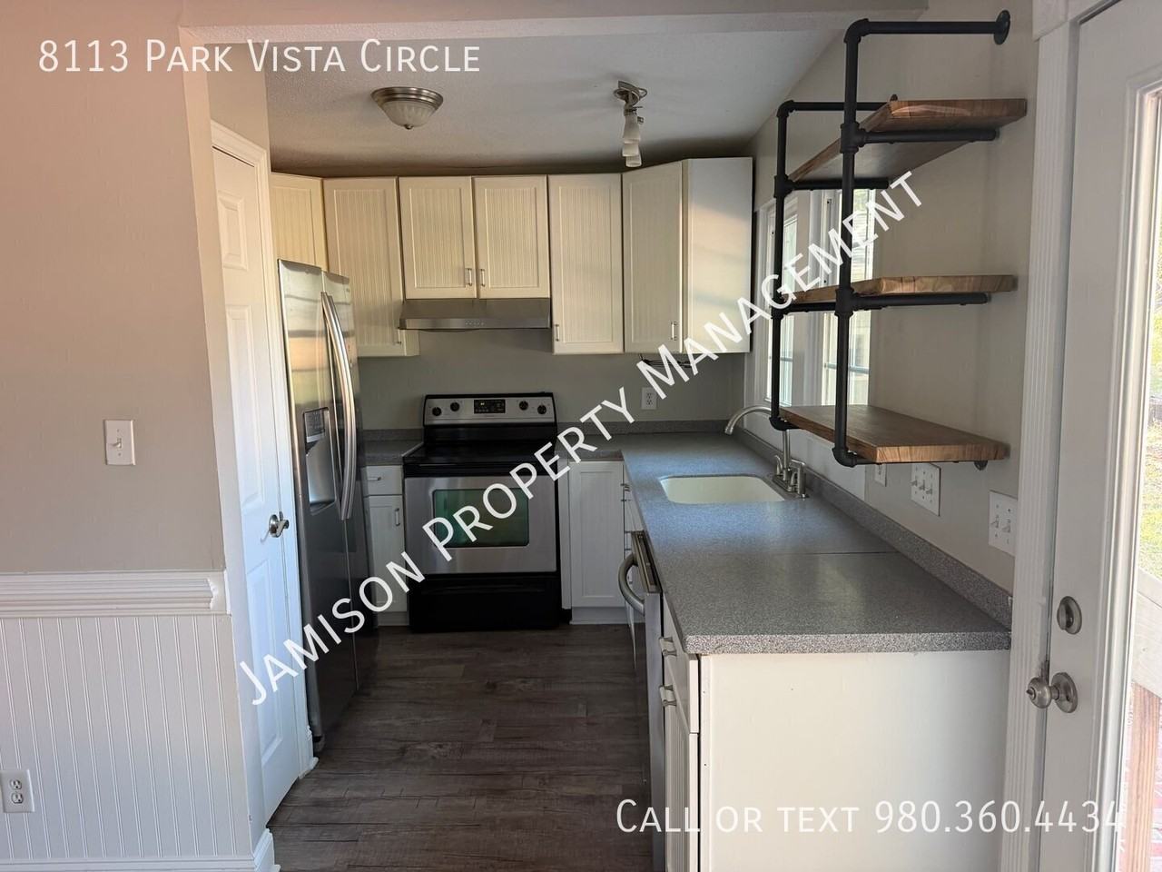 8113 Park Vista Cir - Photo 4 of 17