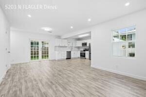 5203 N Flagler Dr - Photo 2 of 15