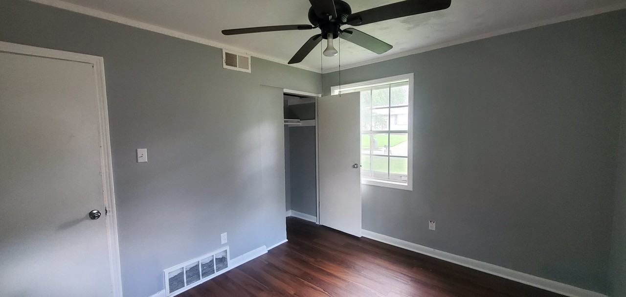 3397 Jenkins St - Photo 4 of 20