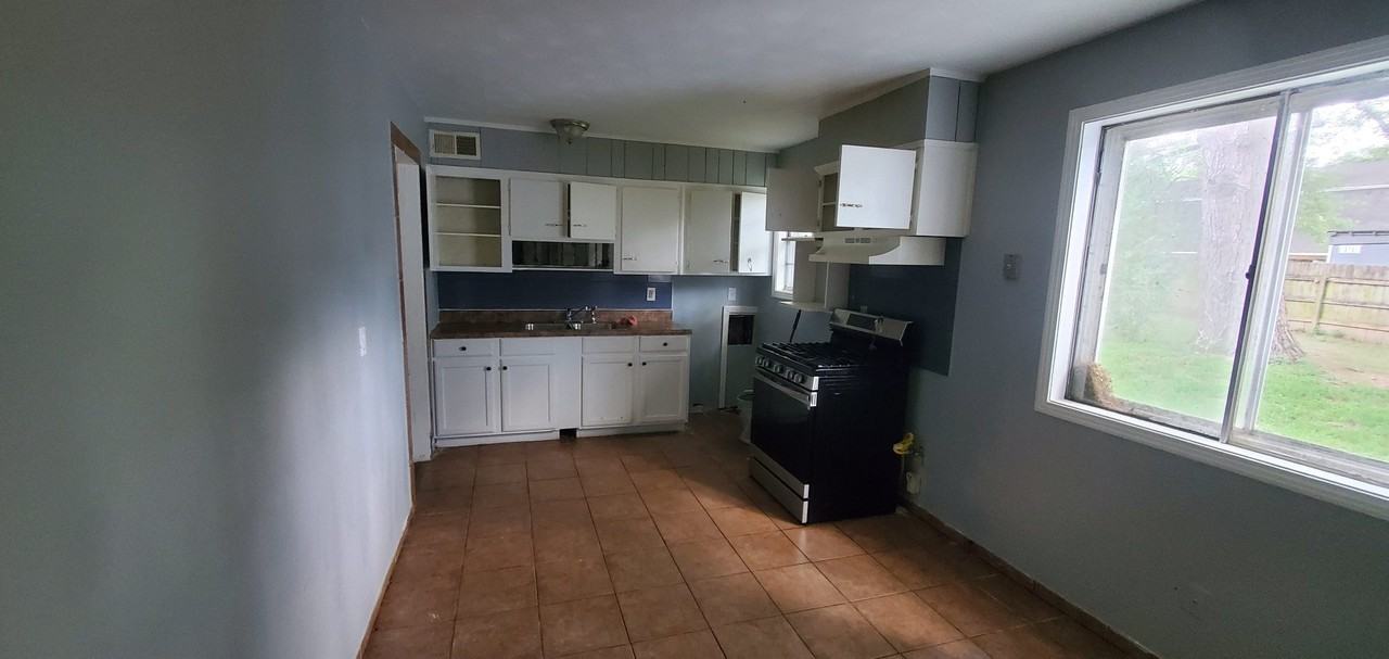 3397 Jenkins St - Photo 5 of 20
