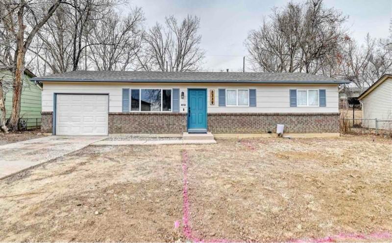 2330 Sonoma Dr - Photo 2 of 12