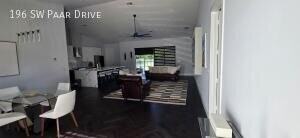 196 Sw Paar Dr - Photo 4 of 15
