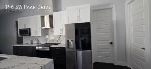196 Sw Paar Dr - Photo 5 of 15