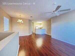 105 Lighthouse Cir #H - Photo 2 of 15