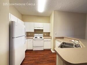 105 Lighthouse Cir #H - Photo 6 of 15
