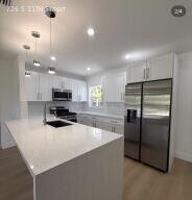 featured image of 726 S 11th St