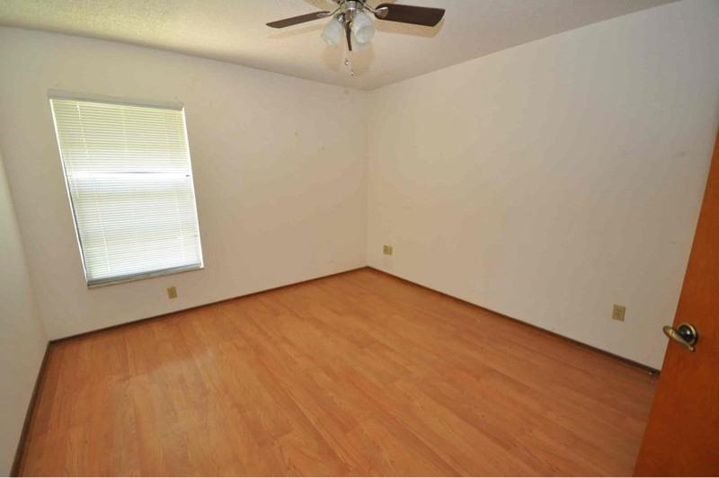 718 Gentry Ct - Photo 6 of 7