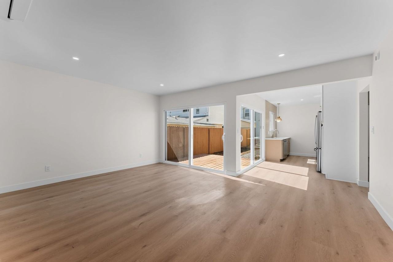 4818 Lamont St #4818LAMONT - Photo 7 of 21