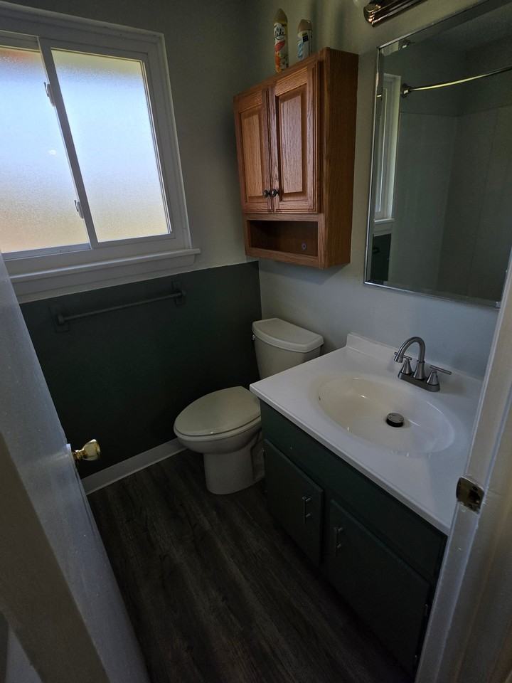 1896 Maple St - Photo 7 of 16