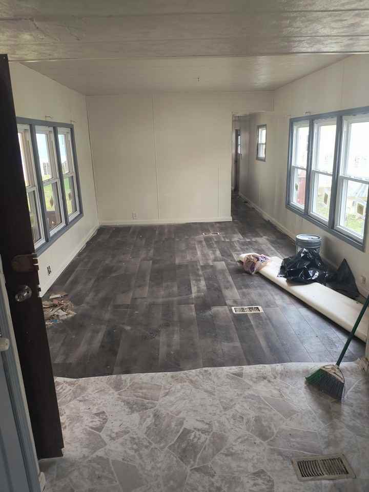 2830 Connecticut Ct Ne - Photo 3 of 3