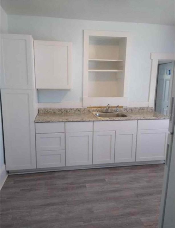 704 Tennessee St #2 - Photo 6 of 12