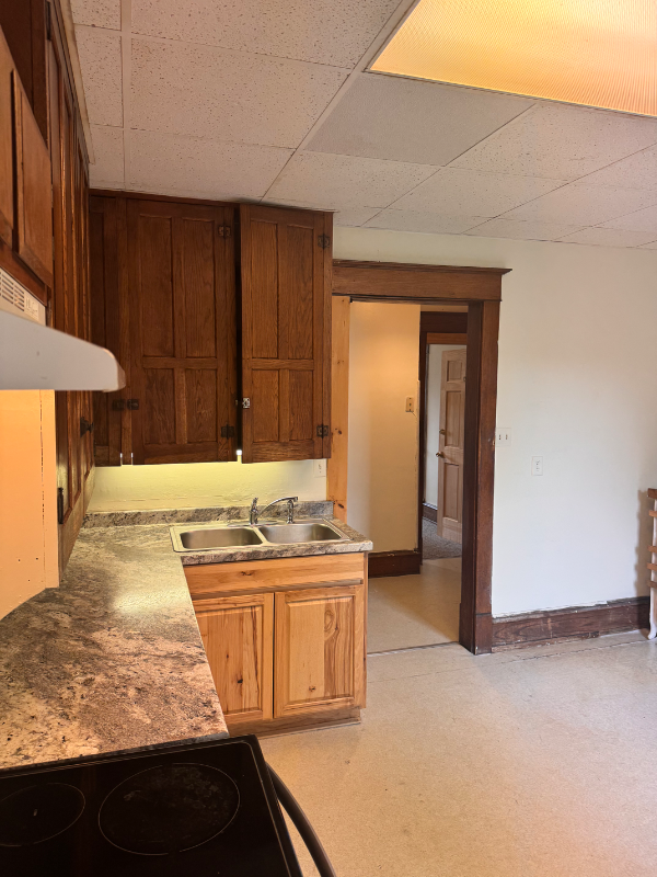 727 W College Ave - Photo 3 of 12