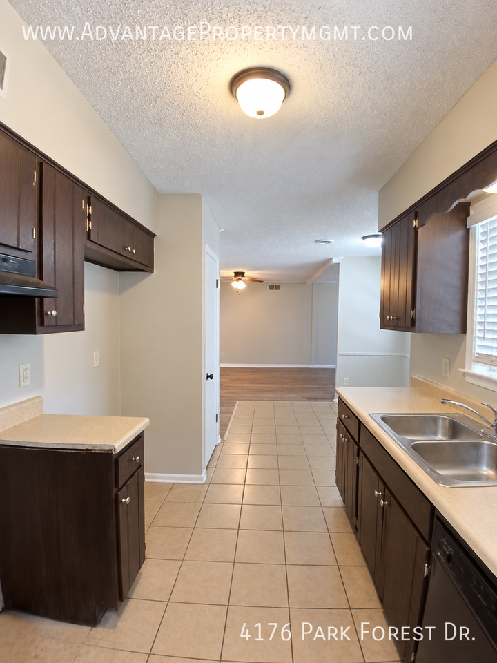 4176 Park Forest Dr - Photo 6 of 21