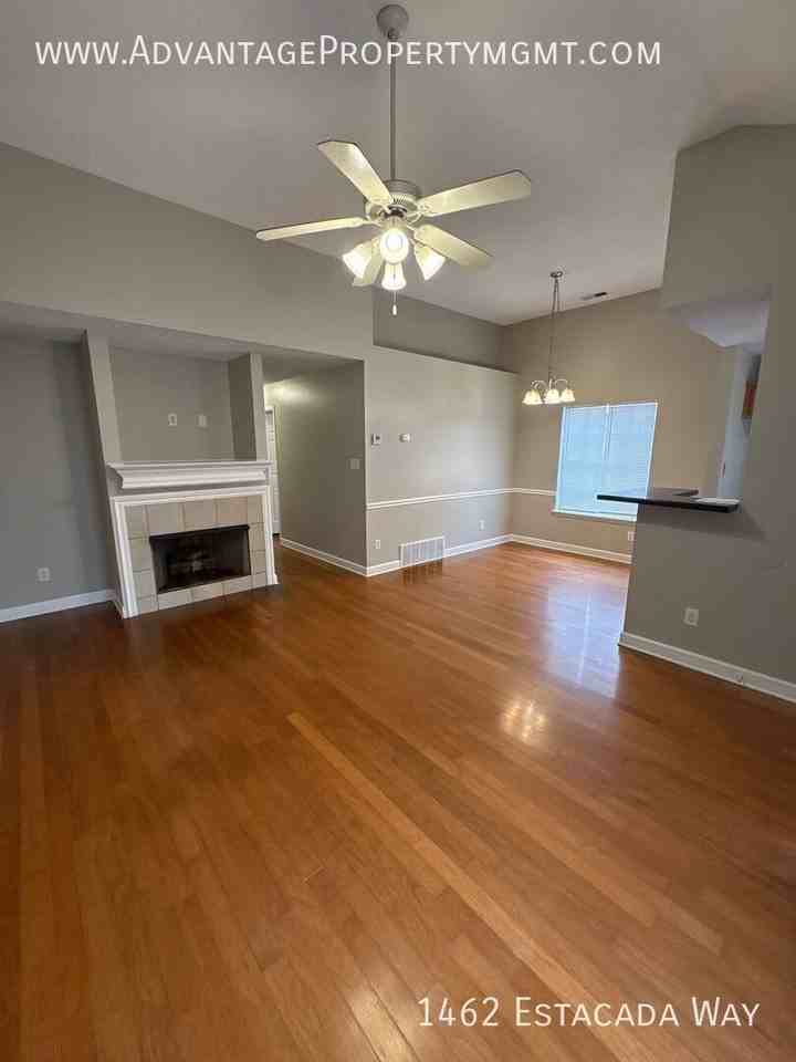 1462 Estacada Way - Photo 3 of 19