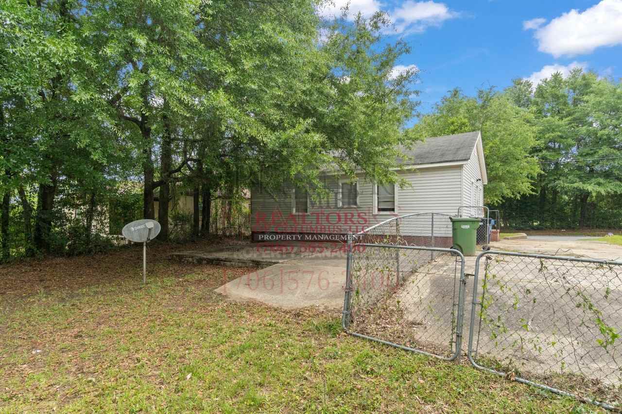 1527 11th Ave - Photo 6 of 25