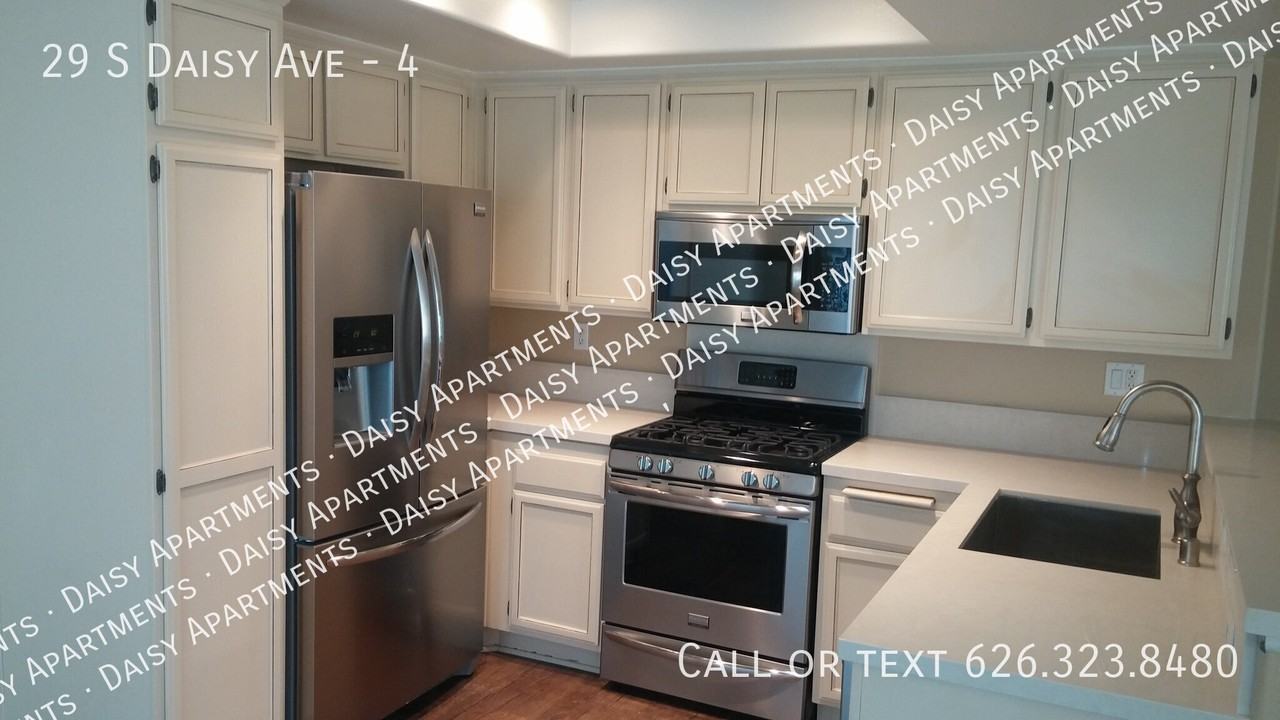 29 S Daisy Ave #4 - Photo 6 of 14