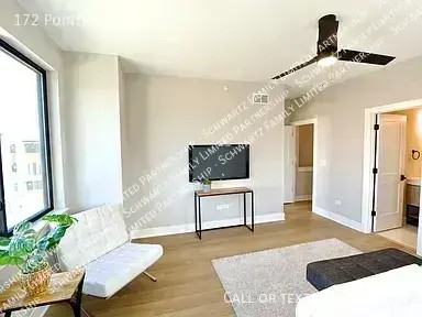172 Pointe Dr #172 - Photo 4 of 6