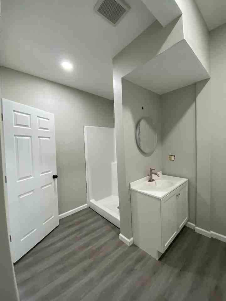 115 Stutsman St - Photo 3 of 9