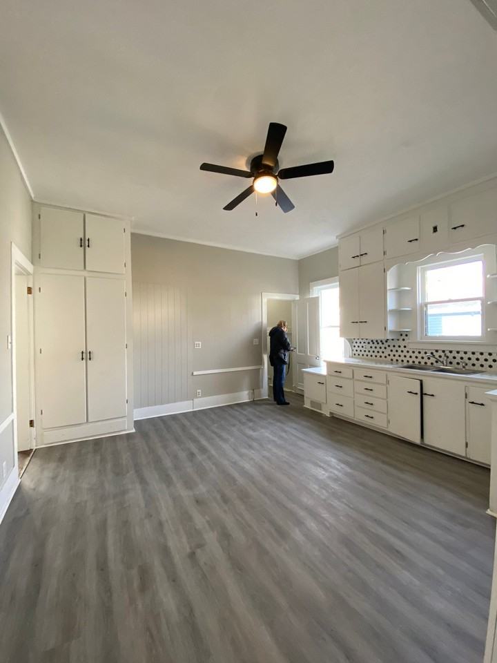 115 Stutsman St - Photo 5 of 9