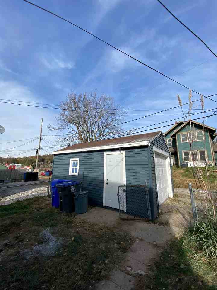 115 Stutsman St - Photo 7 of 9