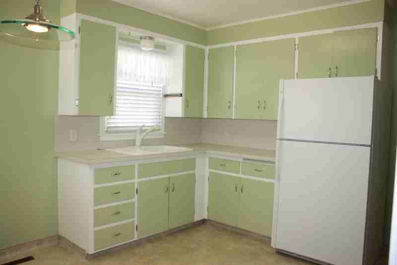 1301 6th St - Photo 2 of 19