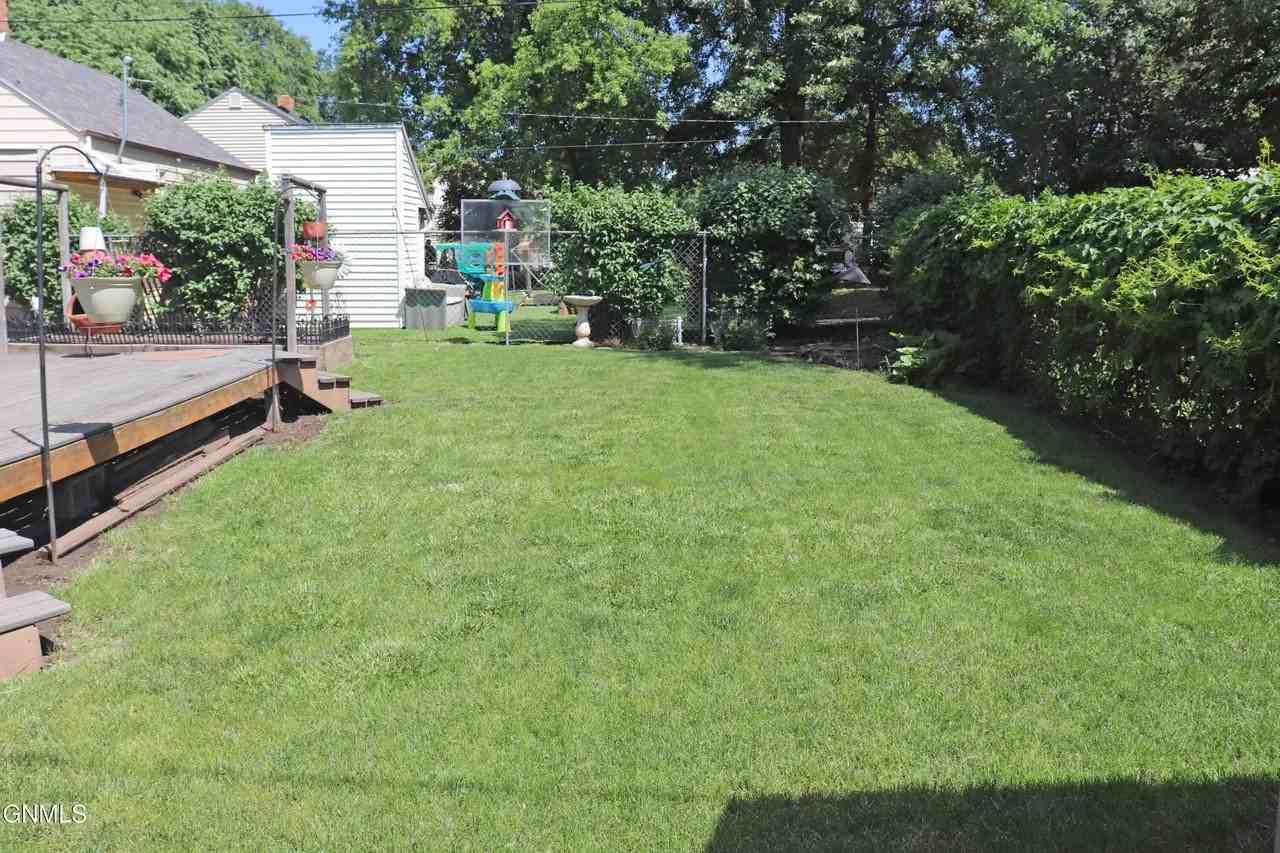 1003 N 10th St - Photo 4 of 18