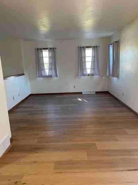 2 Georgetown Ct - Photo 5 of 15