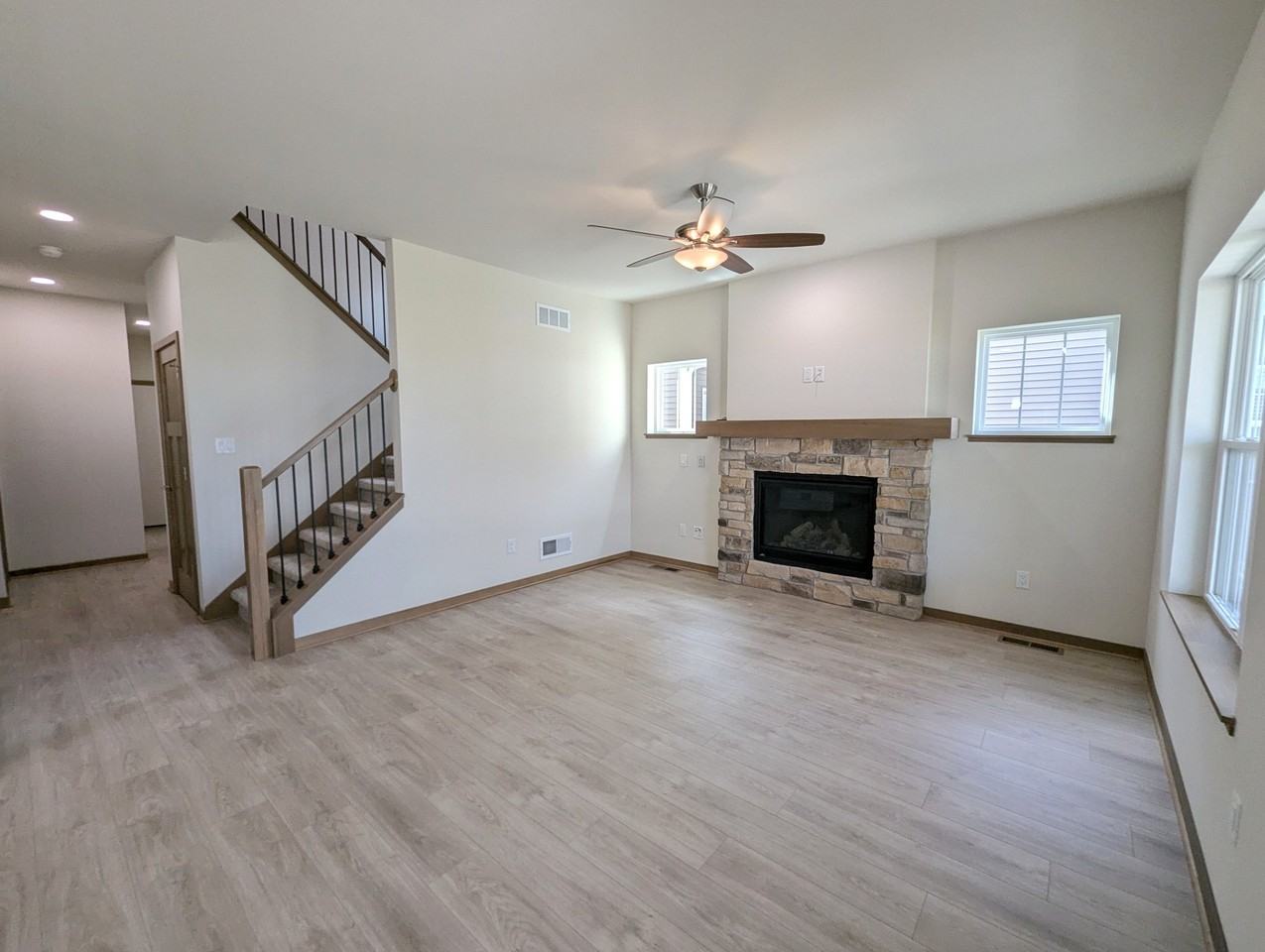 26 Windflower Way - Photo 3 of 3