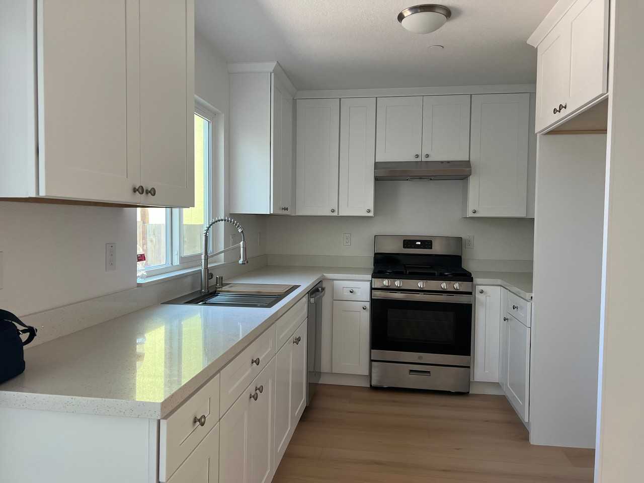 168 Hazelnut Ln - Photo 2 of 20