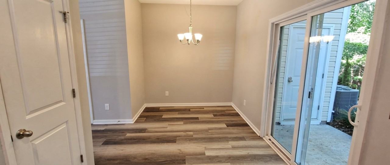 9135 Parlor Dr - Photo 3 of 20