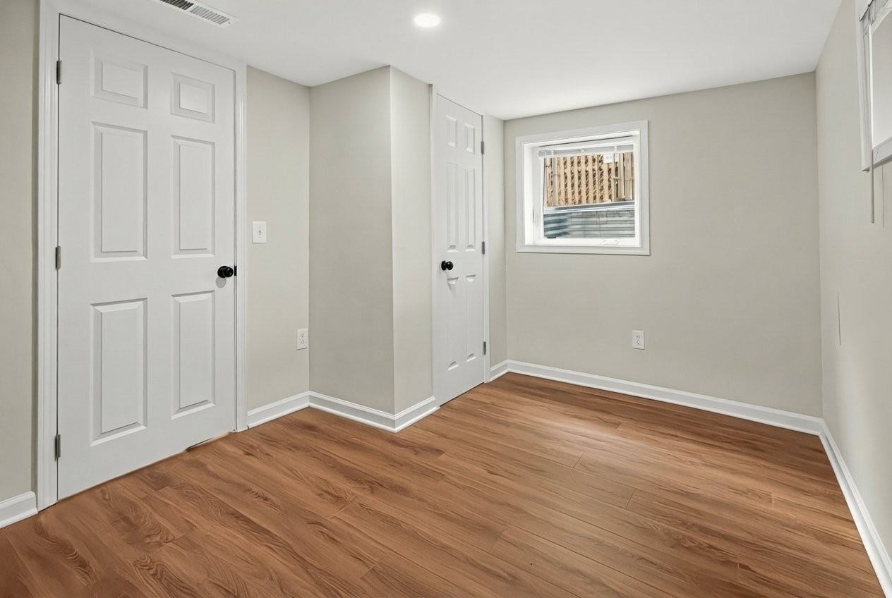 1711 Girard St Ne - Photo 6 of 20