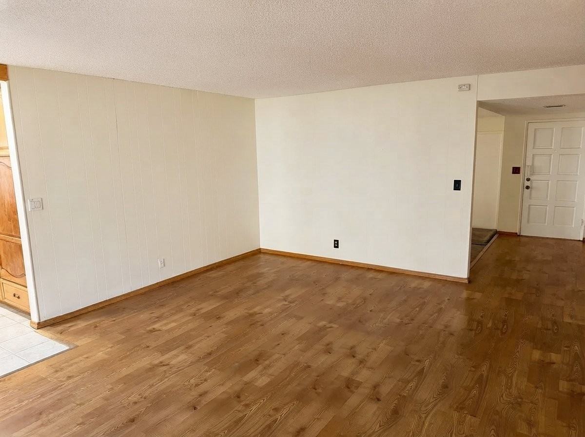 2158 Brentwood St - Photo 3 of 20