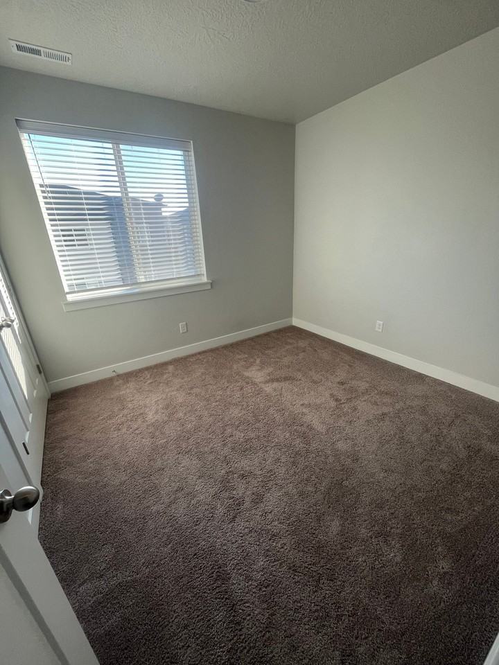 3374 Wn #304 - Photo 7 of 14