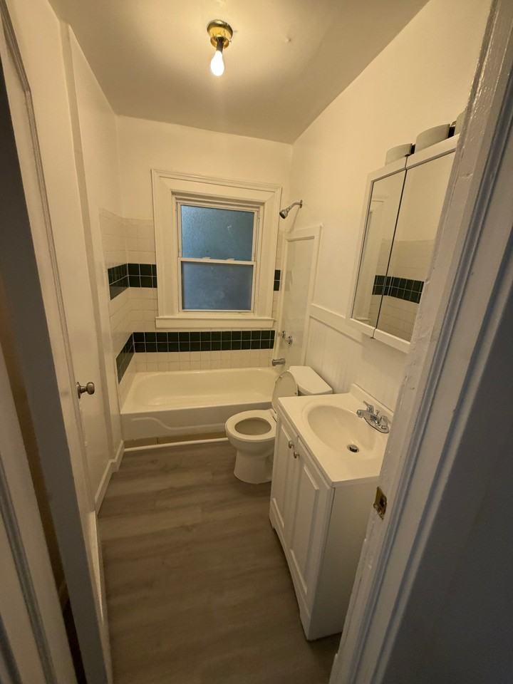 1338 E 125th St #1-3-4 - Photo 7 of 19