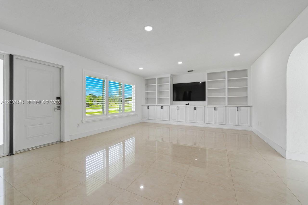 18135 Sw 95th Ct - Photo 3 of 18