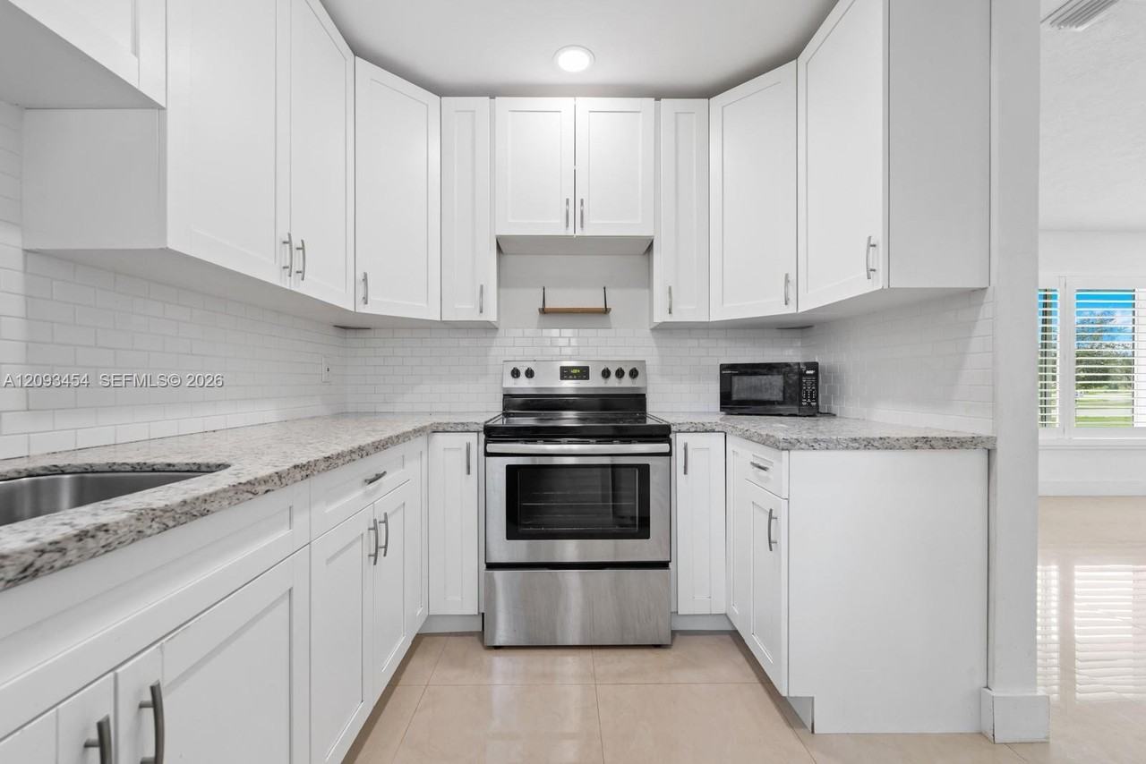 18135 Sw 95th Ct - Photo 5 of 18