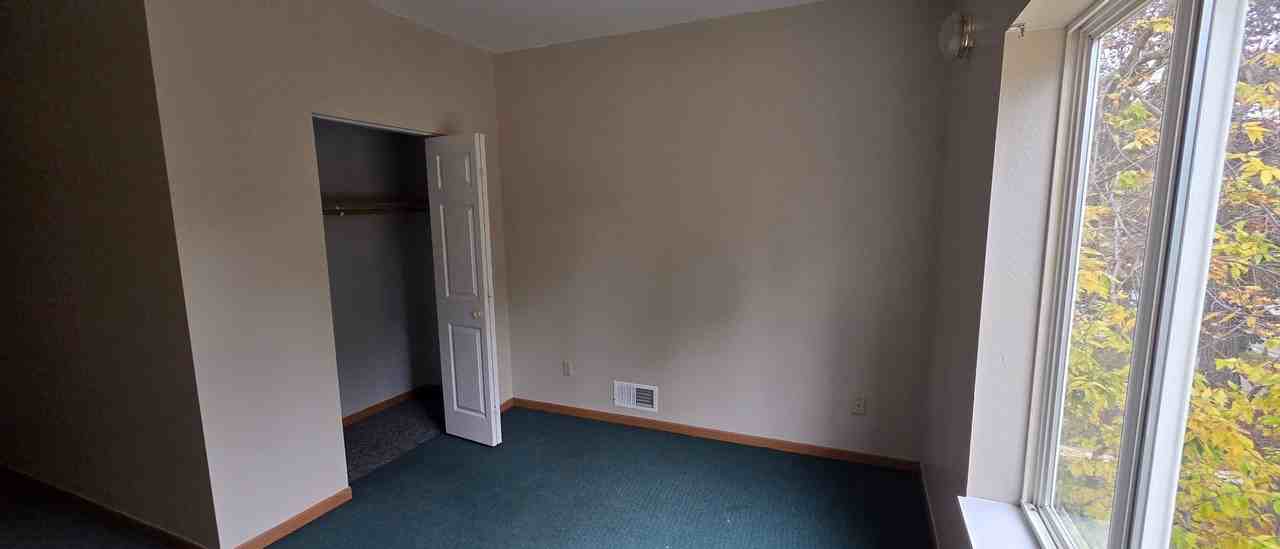 381 5th Ave S #4 - Photo 7 of 13