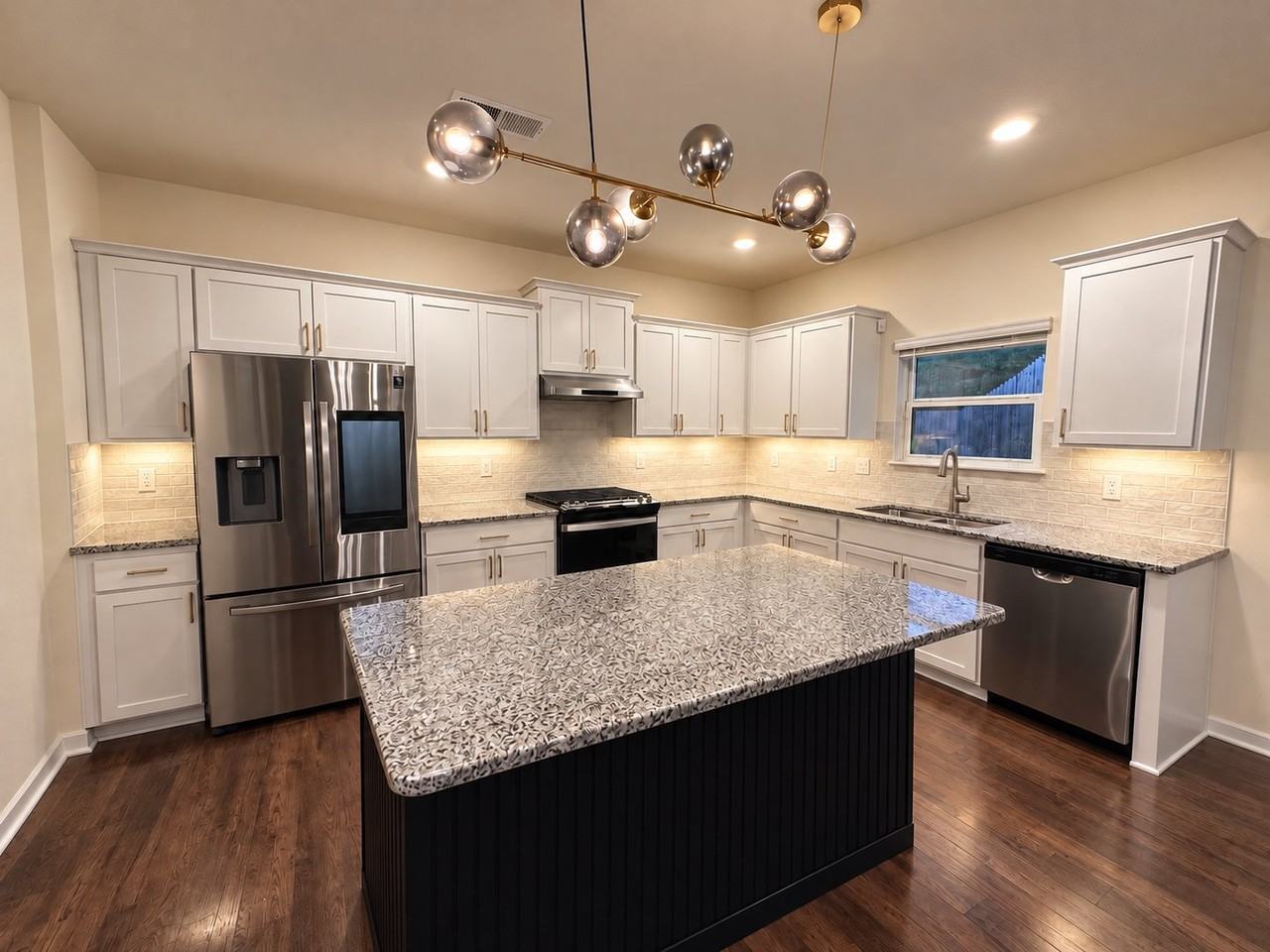 12327 Hatmaker Ln - Photo 3 of 16