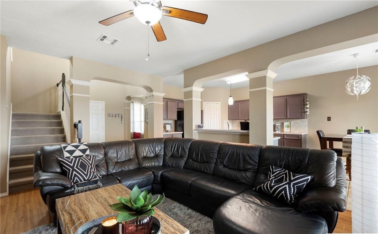 708 Black Hills Trl - Photo 6 of 20