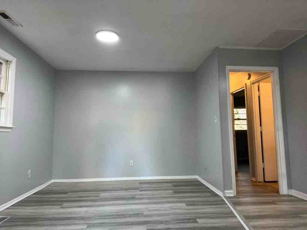 6216 Blynn Dr - Photo 3 of 15