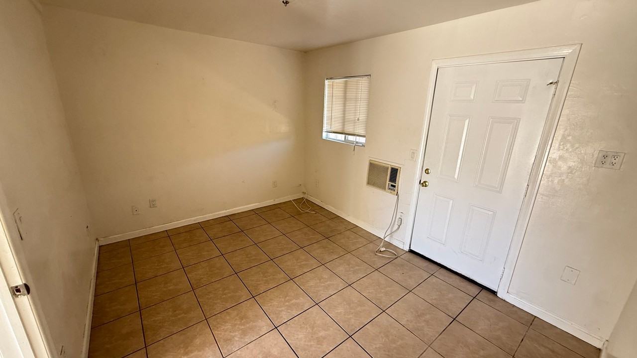 7231 Central Ave - Photo 2 of 3