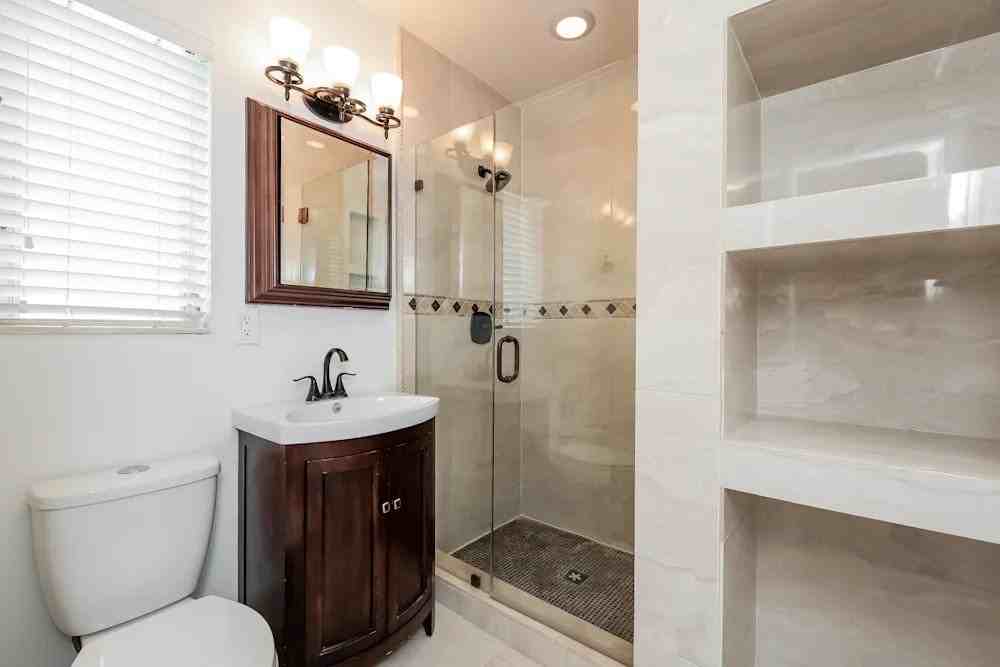 205 S 57th Way - Photo 2 of 8
