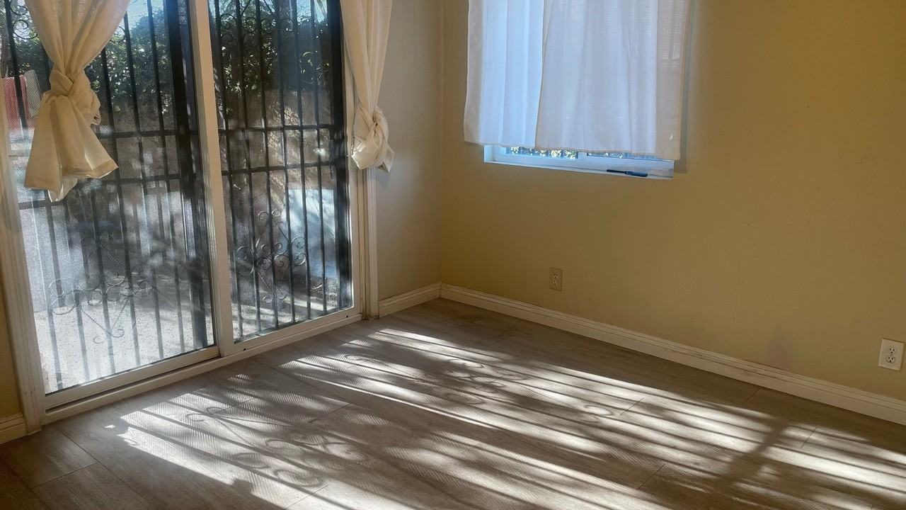 13812 Ramona Pkwy - Photo 6 of 7