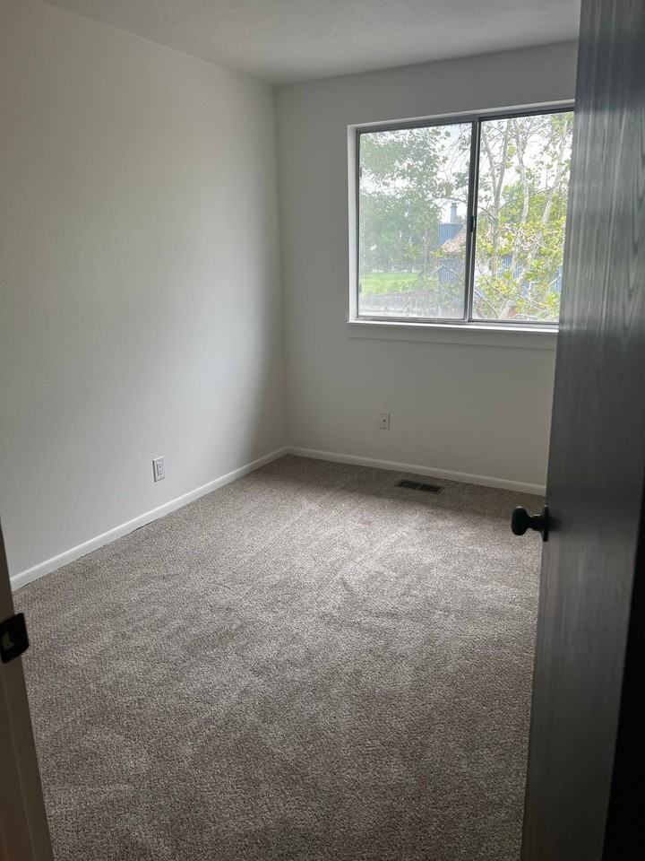 3895 W Brixton Rd - Photo 2 of 6