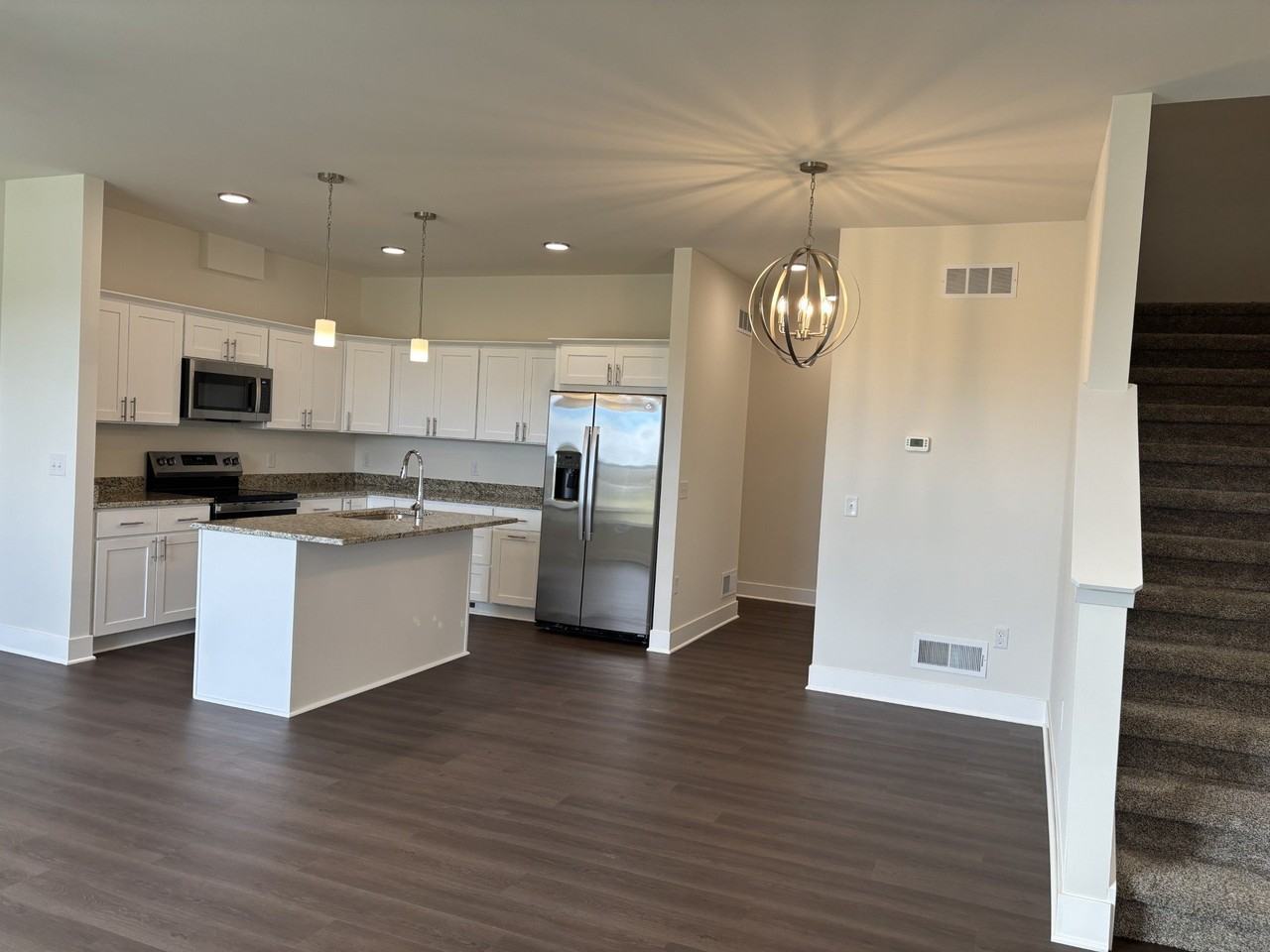 6870 Belle Fontaine Blvd - Photo 2 of 7