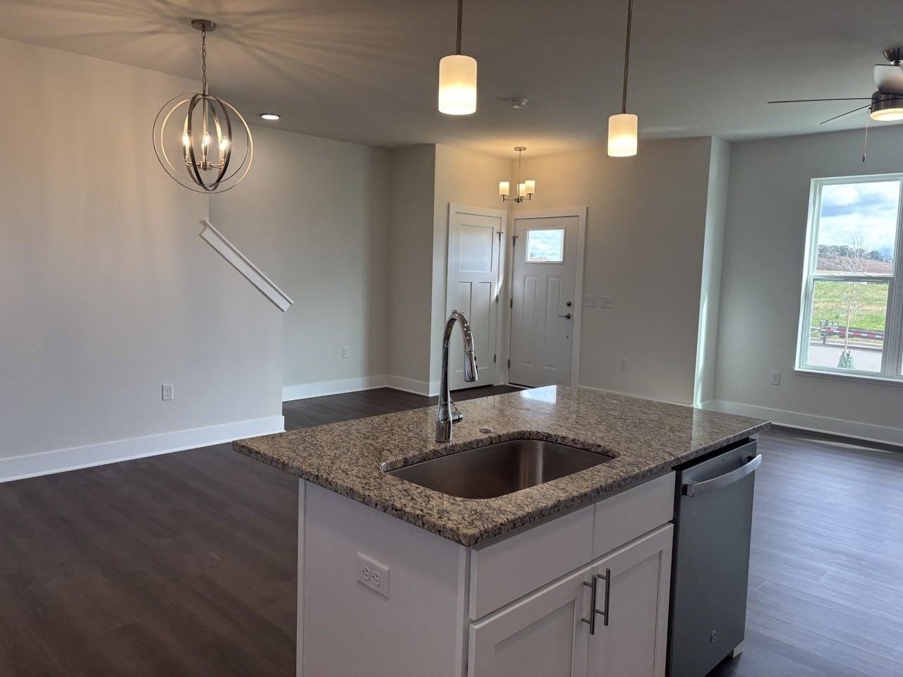 6870 Belle Fontaine Blvd - Photo 7 of 7