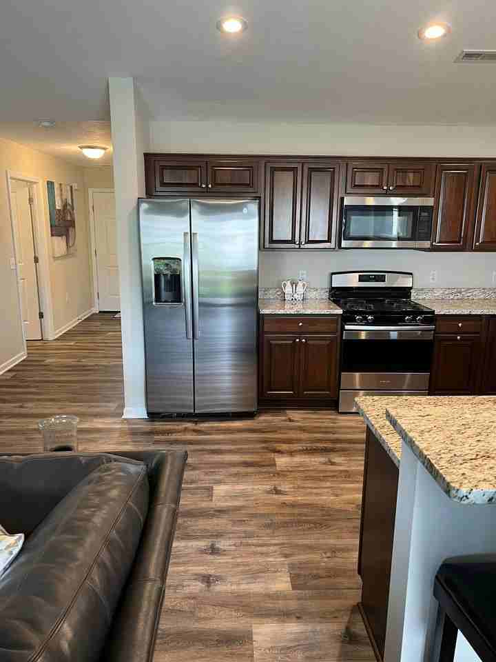 6378 Renaissance Dr - Photo 5 of 9
