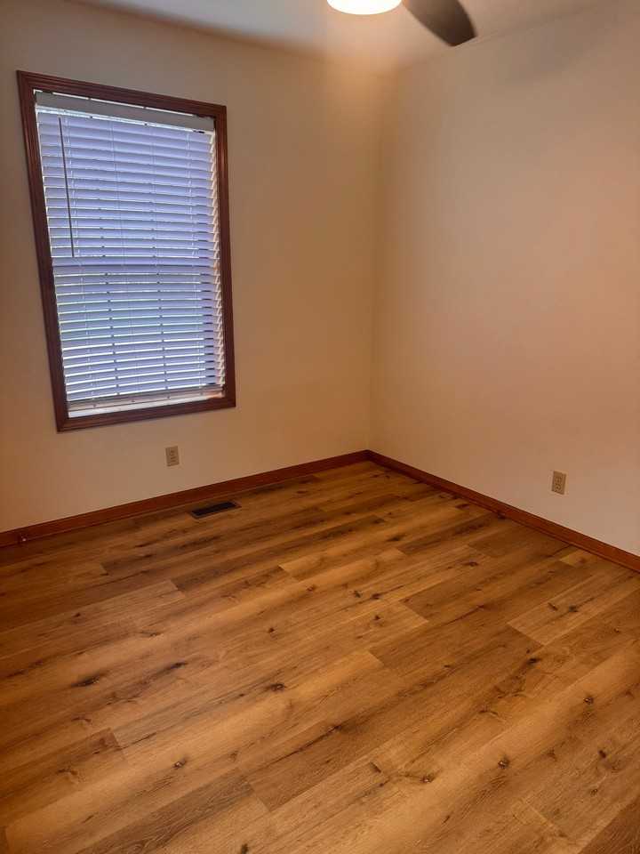 517 Eldorado Dr - Photo 6 of 15